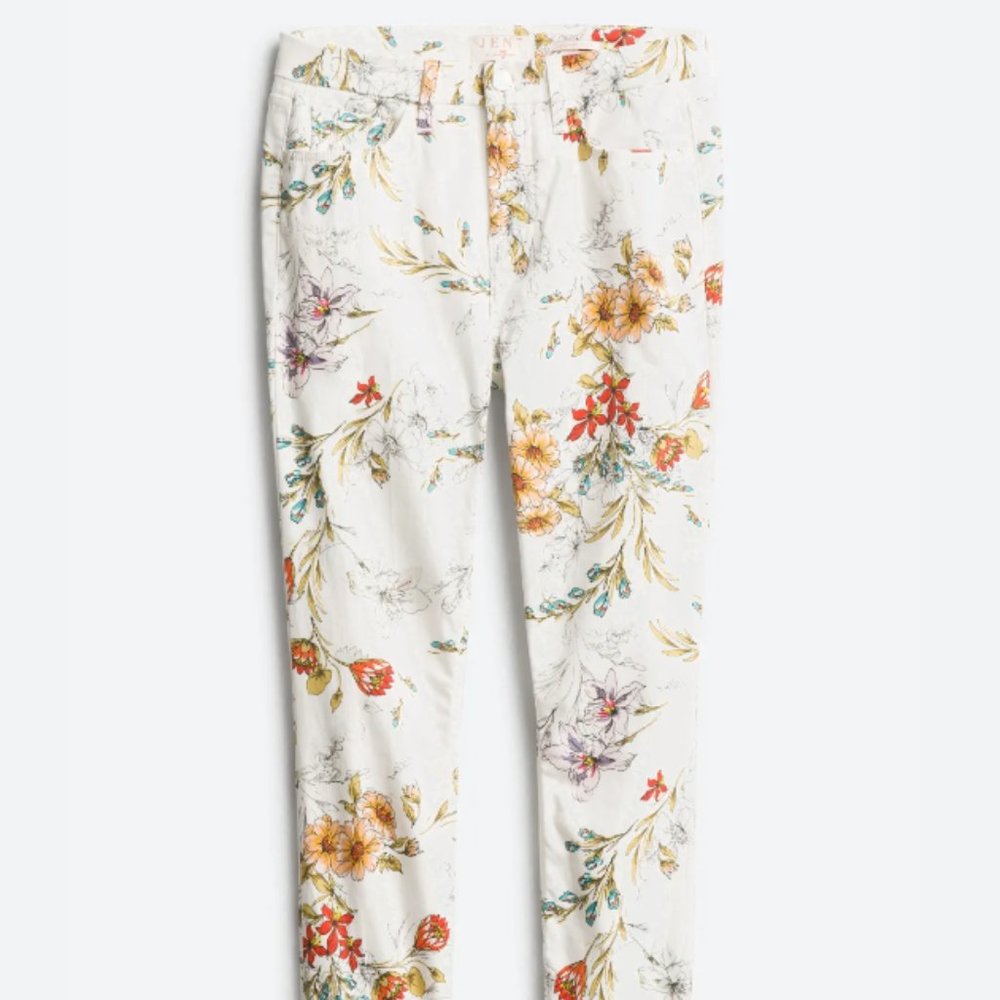 NWOT Floral Print Cropped Side Vent Skinny Capri Jean